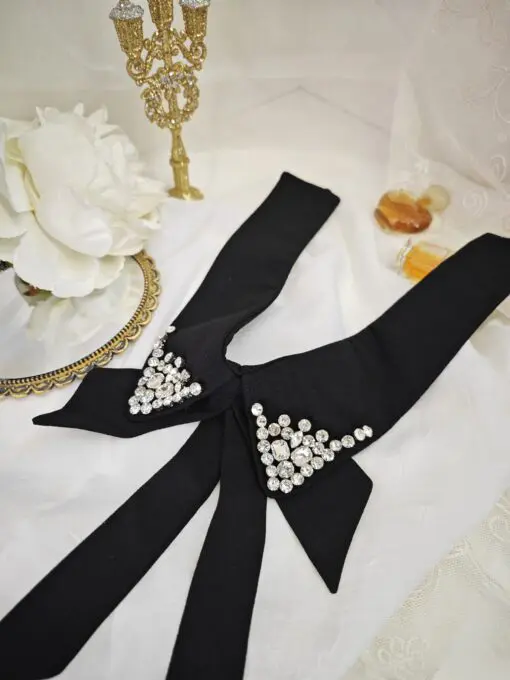 Collo Camicia Ricamato con cristalli argento