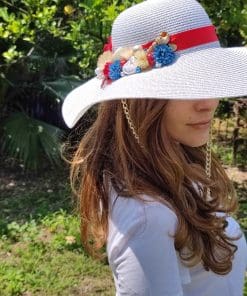 Alternative view of Cappello Atene con dettagli in rosso