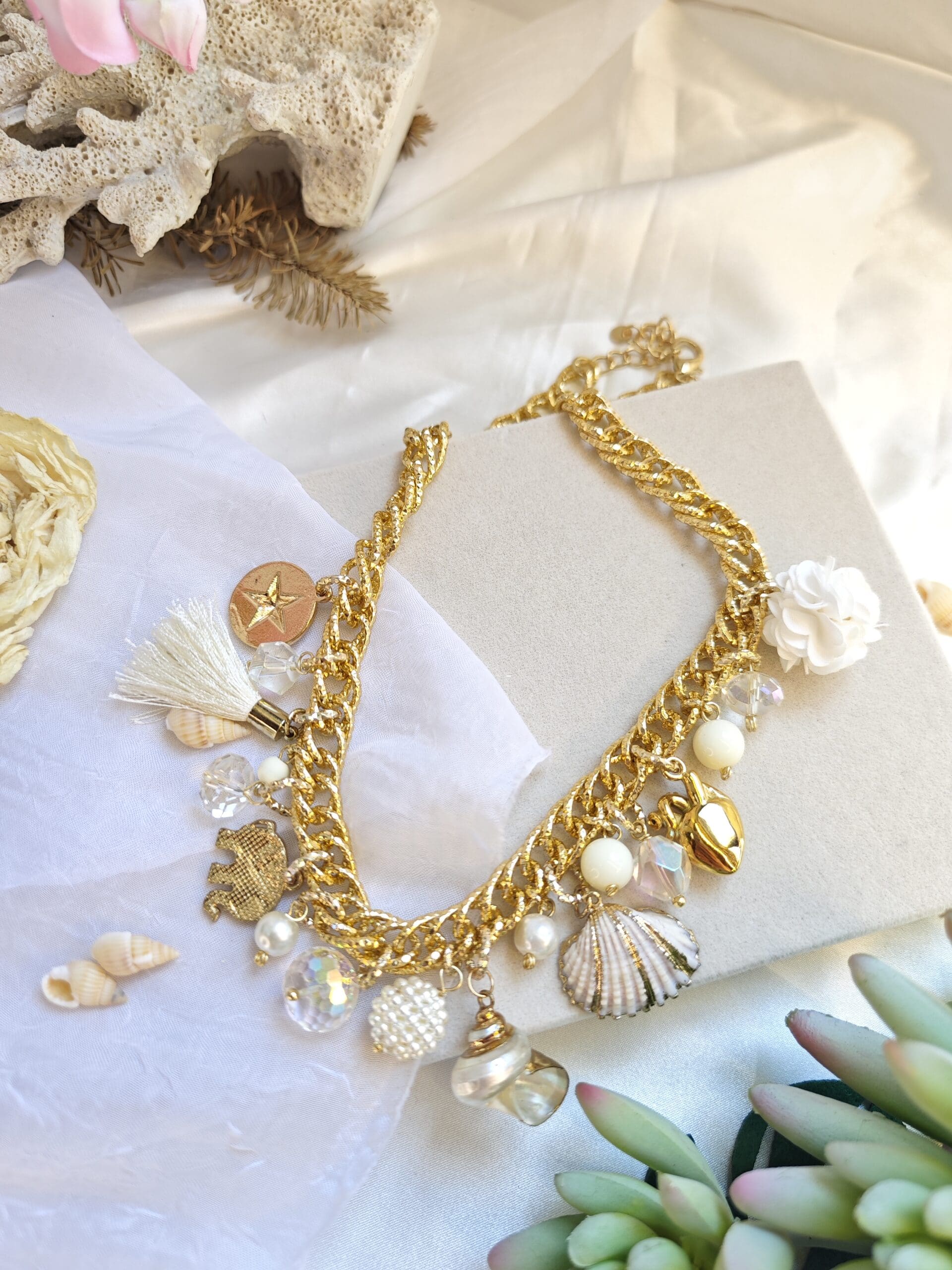 Collana multicharms conchiglie e nappine - immagine 2