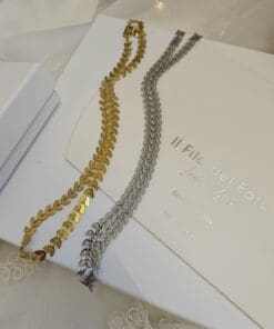 Alternative view of Collana Alloro
