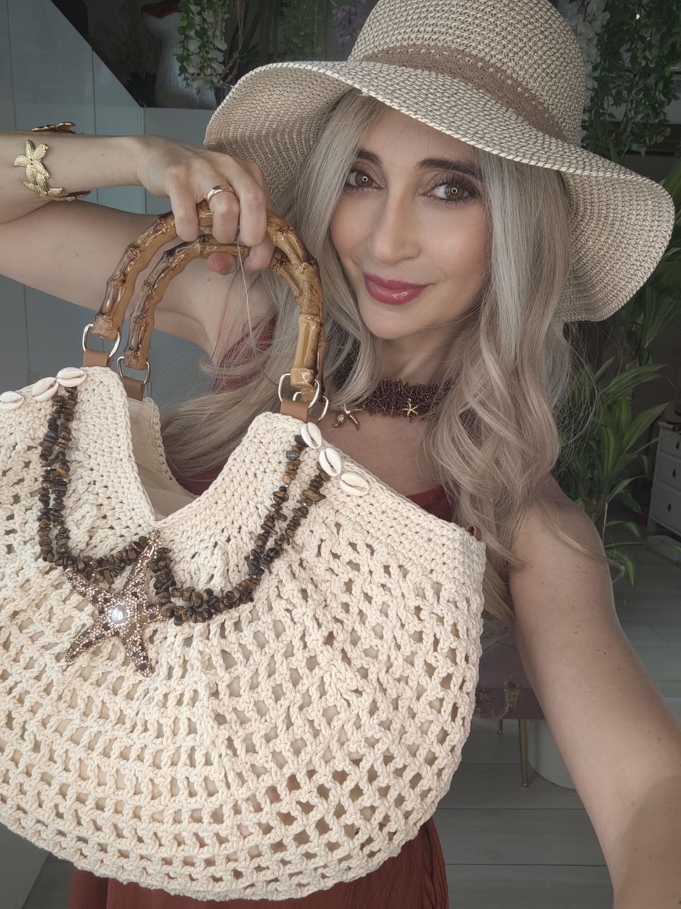 Cappello Con Nodo tra coralli e conchiglie - immagine 2
