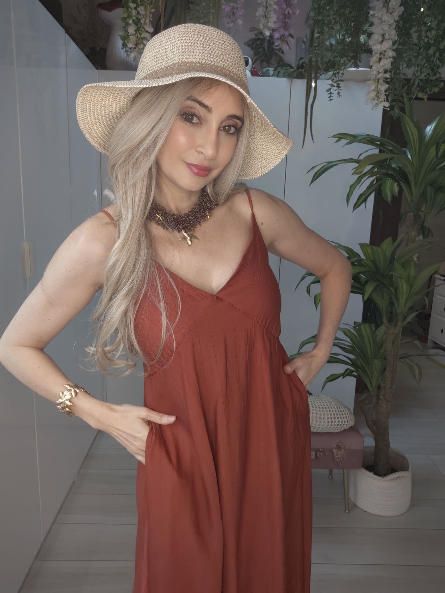 Cappello Con Nodo tra coralli e conchiglie - immagine 4