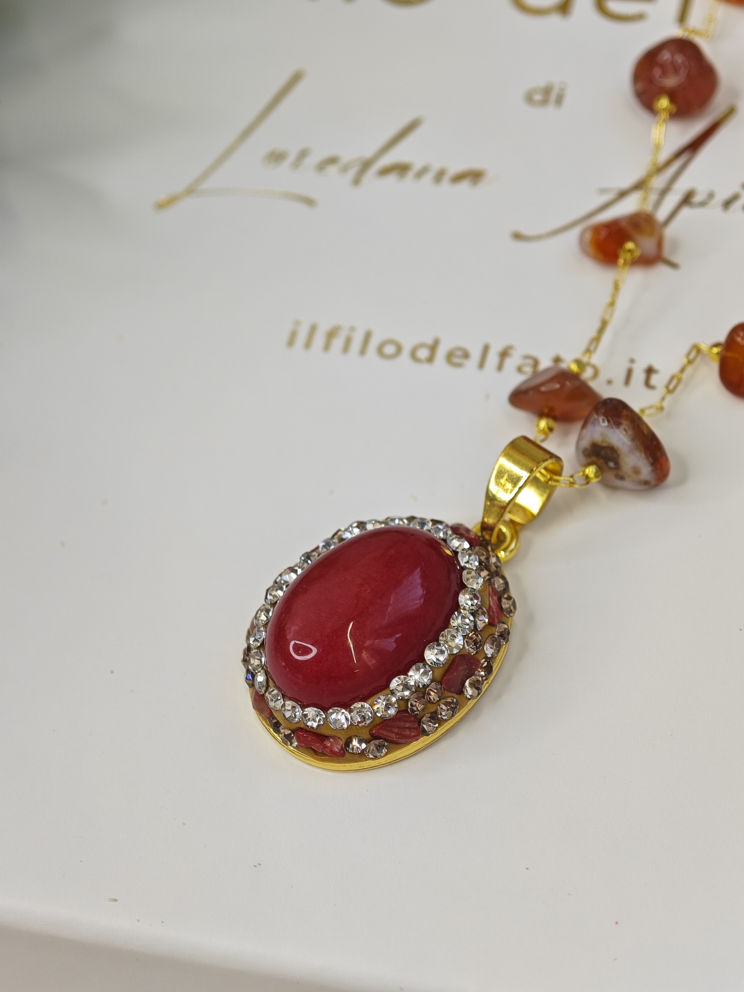 Collana Chips di pietra naturale con ciondolo - immagine 2