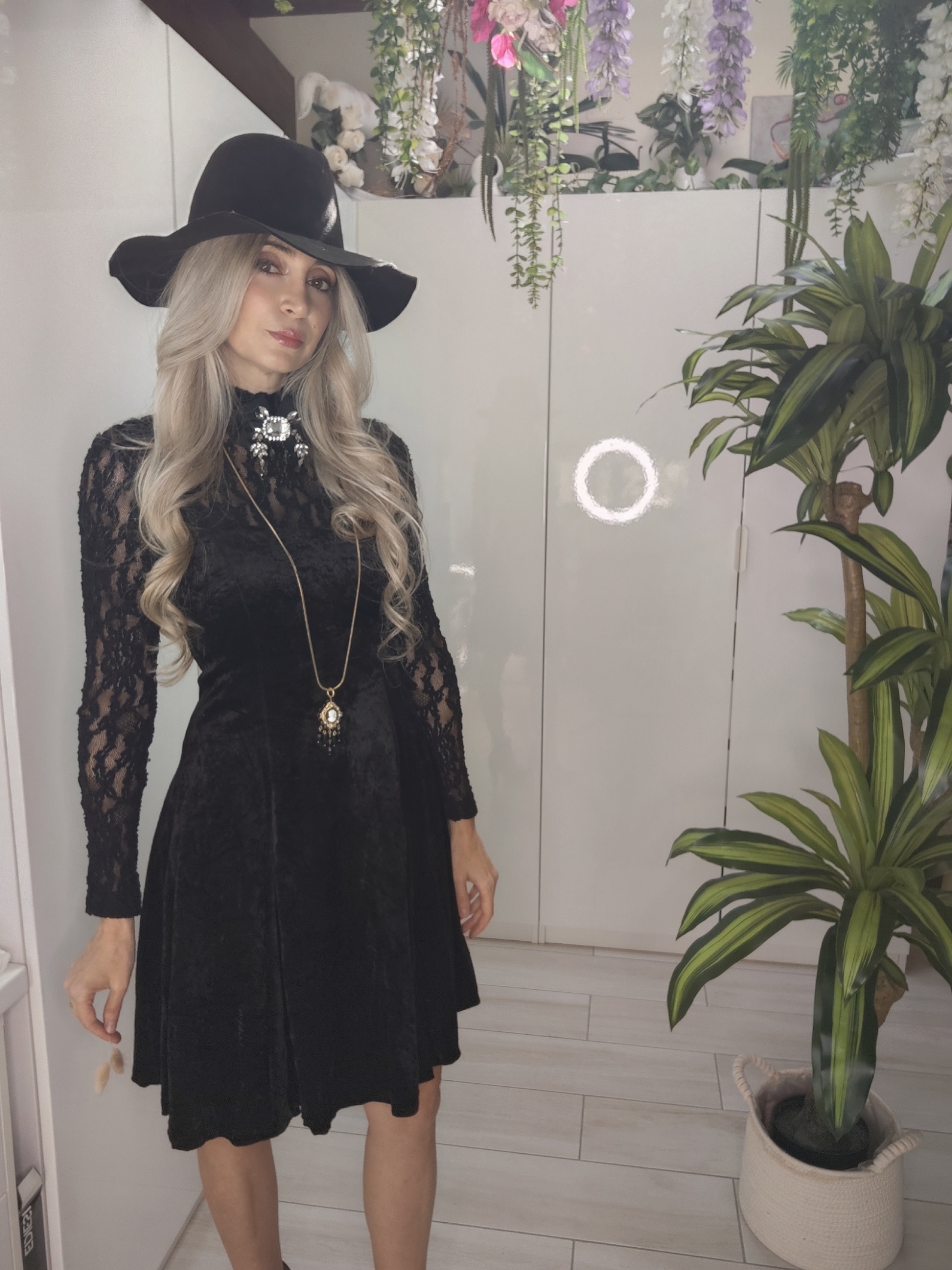 Vestito Velluto e pizzo vintage - immagine 2